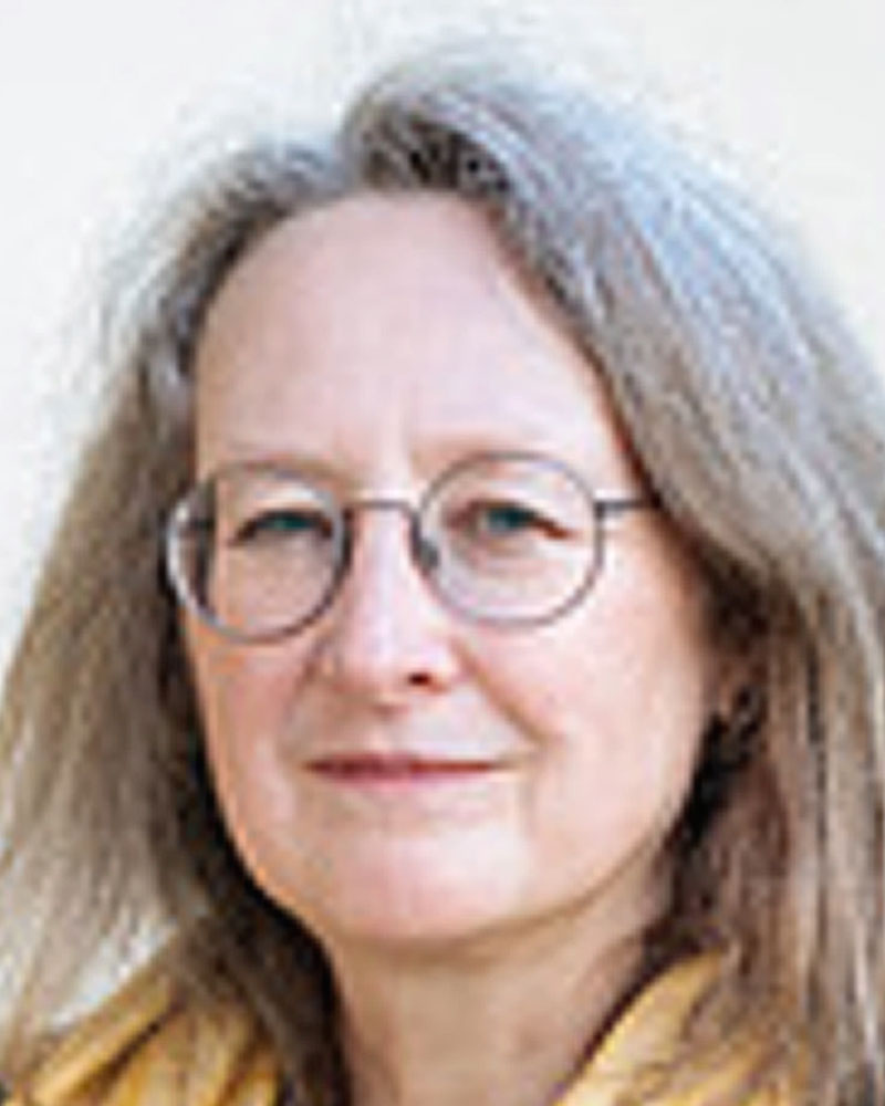Katharina Eisch-Angus